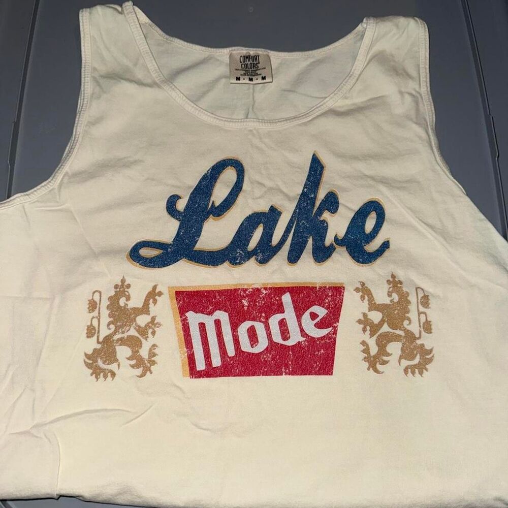 Comfort-colors Women's Cream and White Crop-top